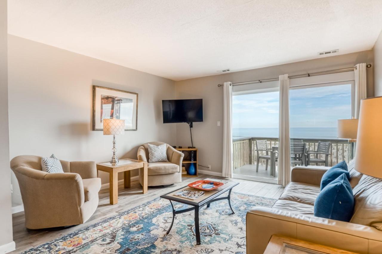 Two-Bedroom Apartment,1038715603:JPEG