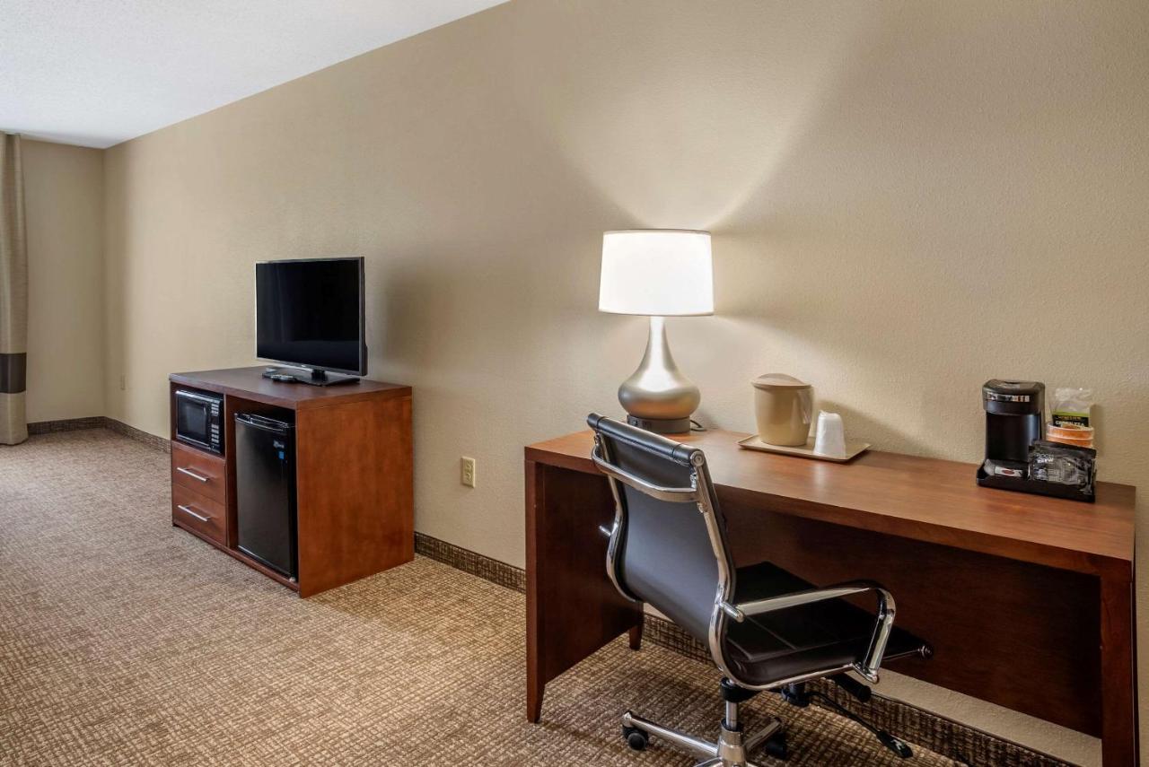 King Room - Accessible/Non-Smoking