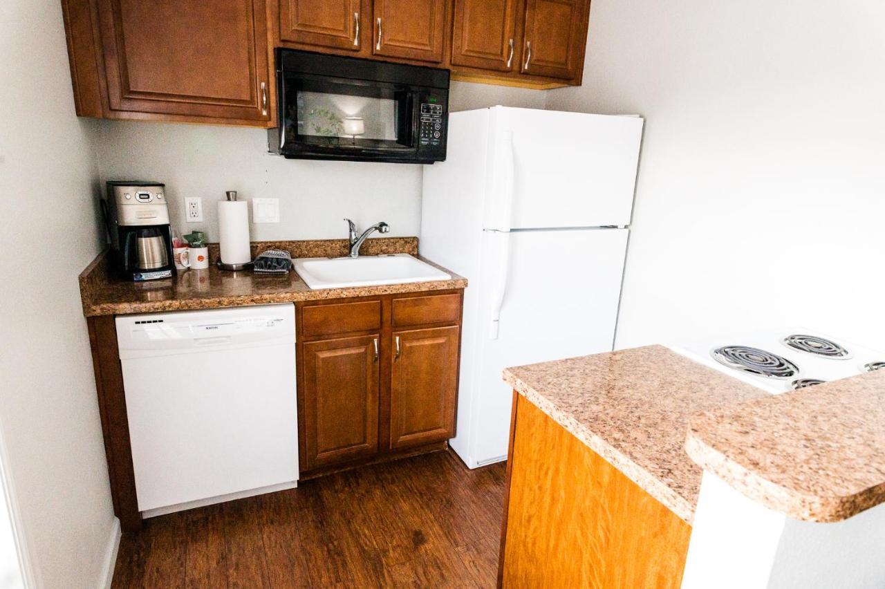 One-Bedroom Suite,1080795232:JPEG