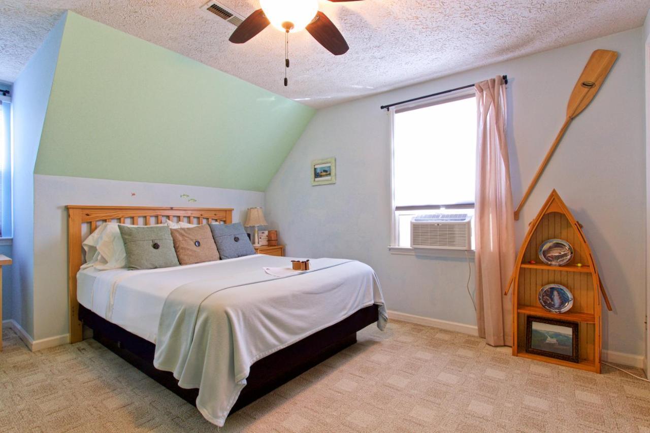 Queen Room,1084991884:JPEG