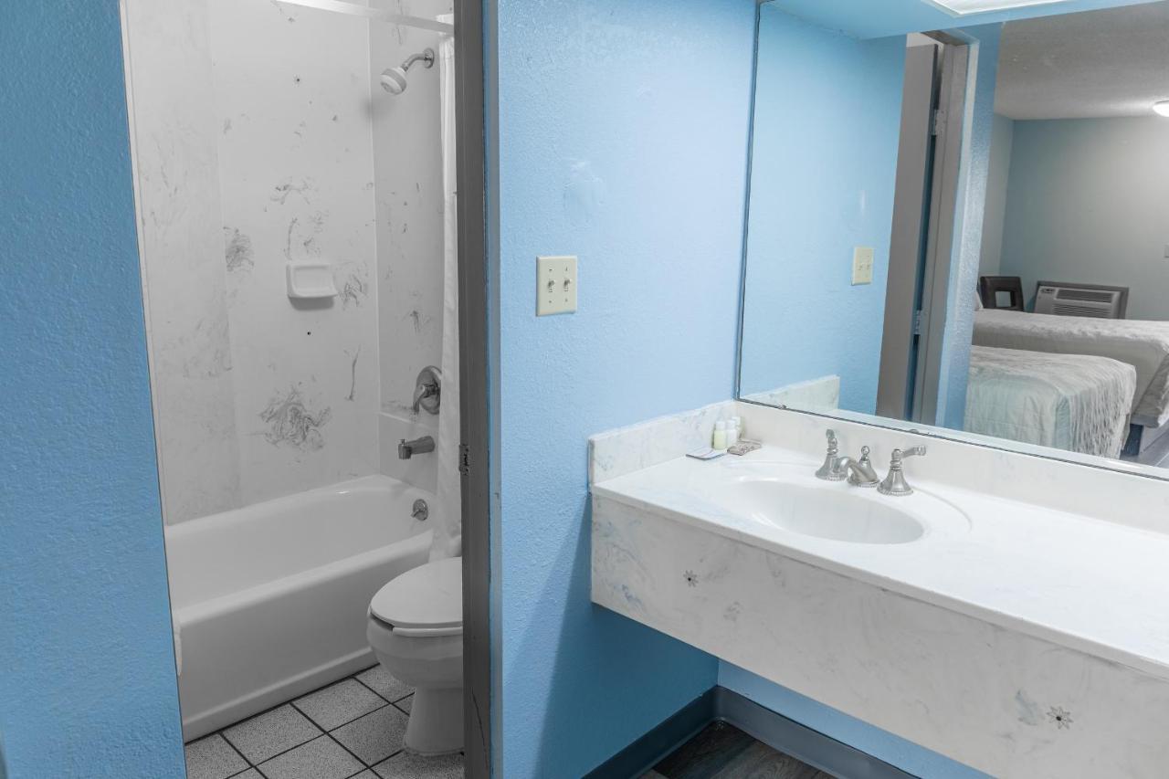 Double Room with Two Double Beds - Non-Smoking,1129160589:JPEG