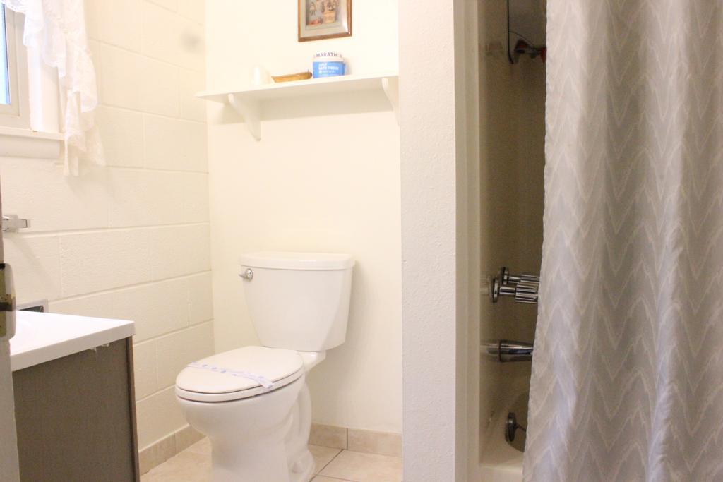 King Suite with Spa Bath - No Pets,114361460:JPEG