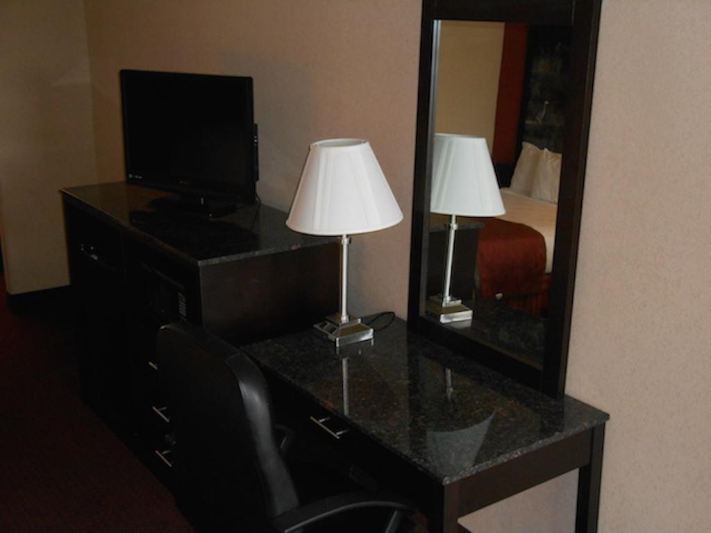 Queen Room with Two Queen Beds,1017230872:JPEG