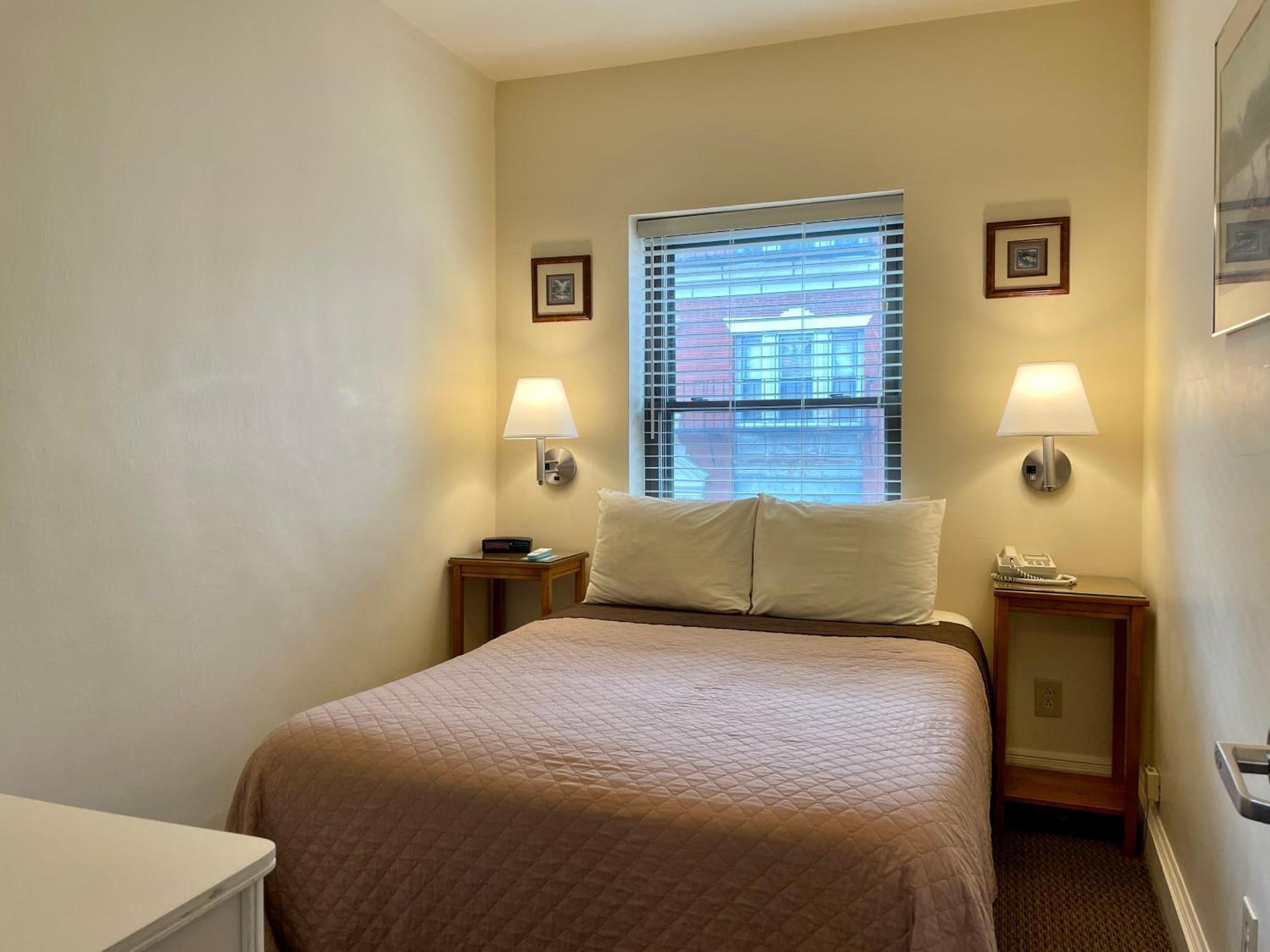 Single Room with Shared Bathroom