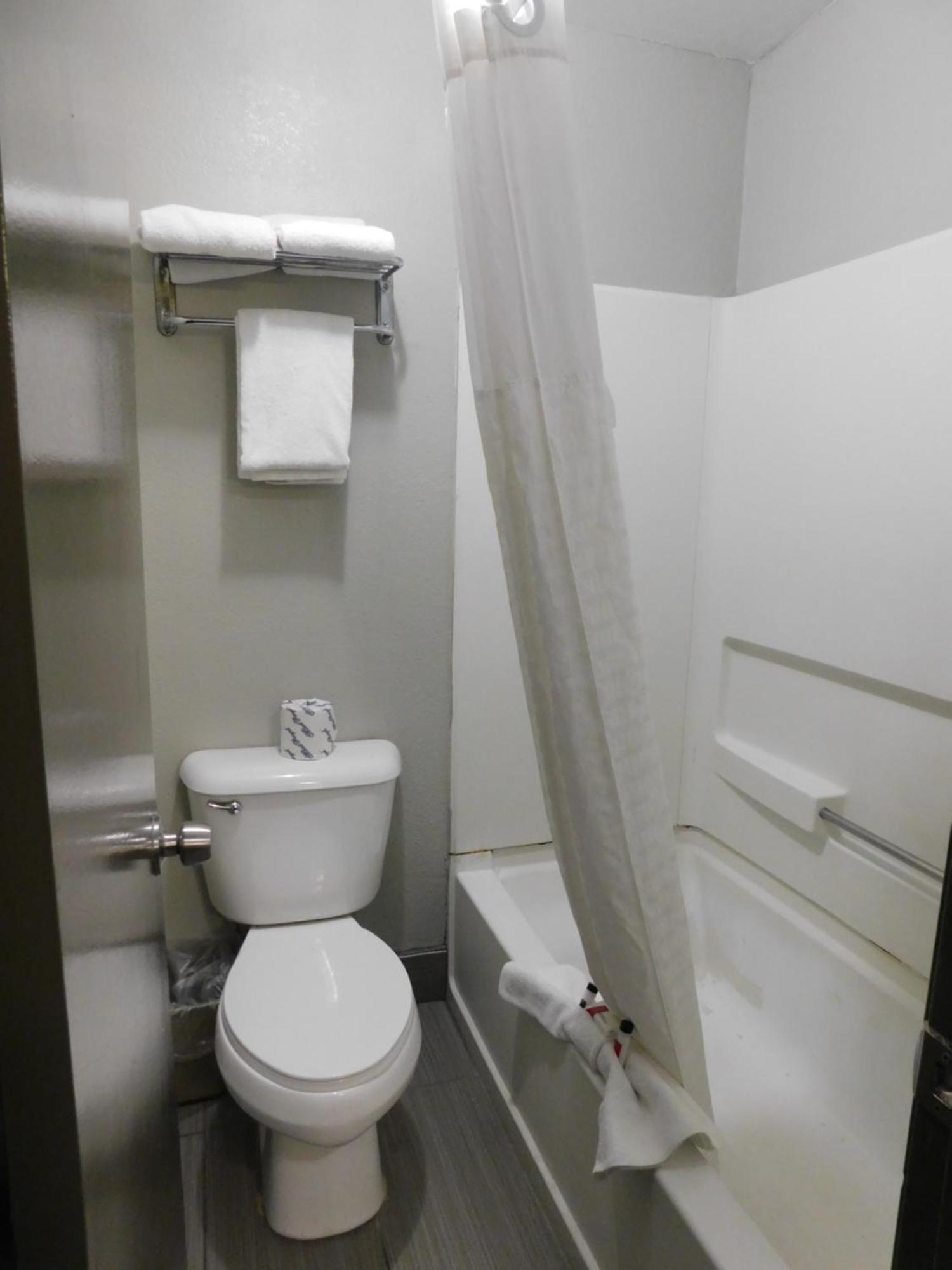 Deluxe Room, 2 Queen Beds, Non Smoking, Fireplace,1210792861:JPEG