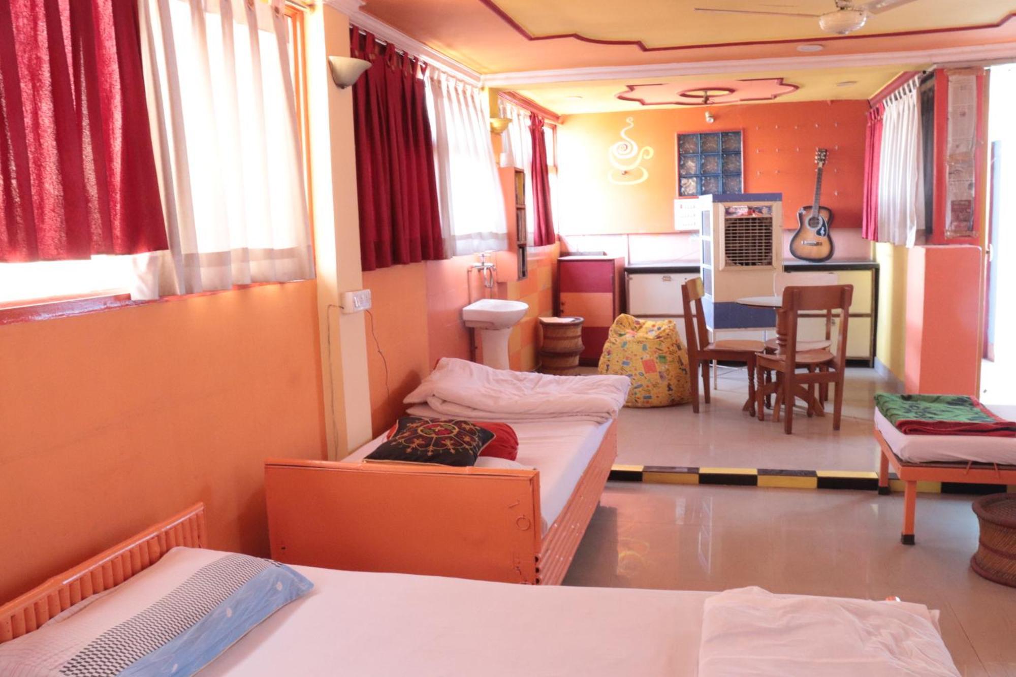 4-Bed Male Dormitory Room,1421616231:JPEG