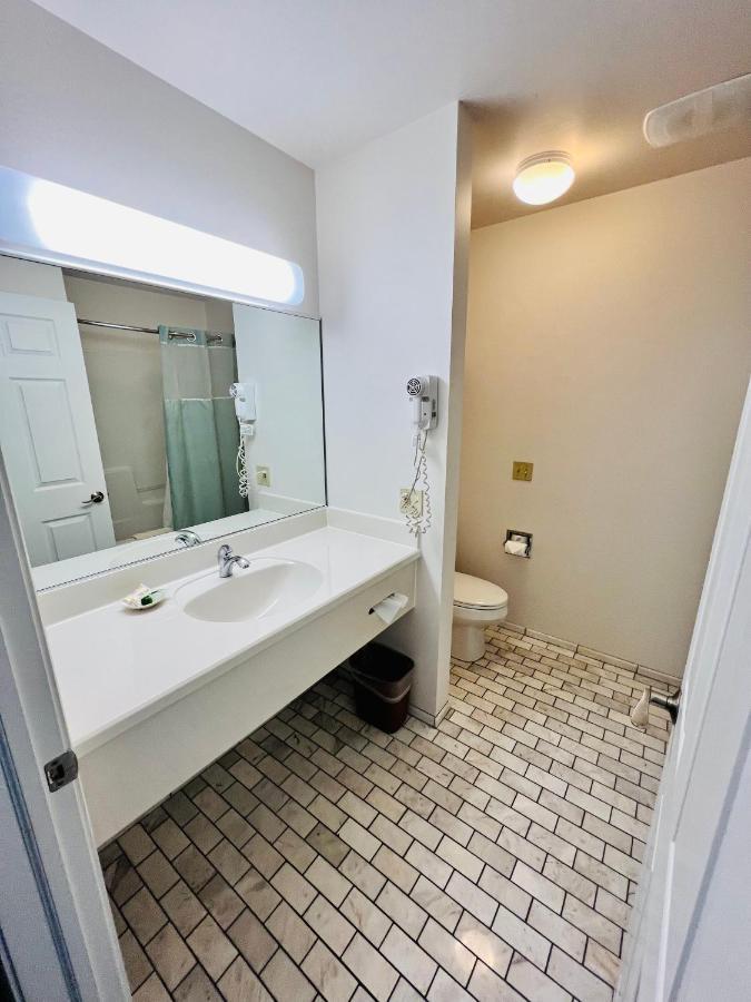 Deluxe King Room,1251929101:JPEG