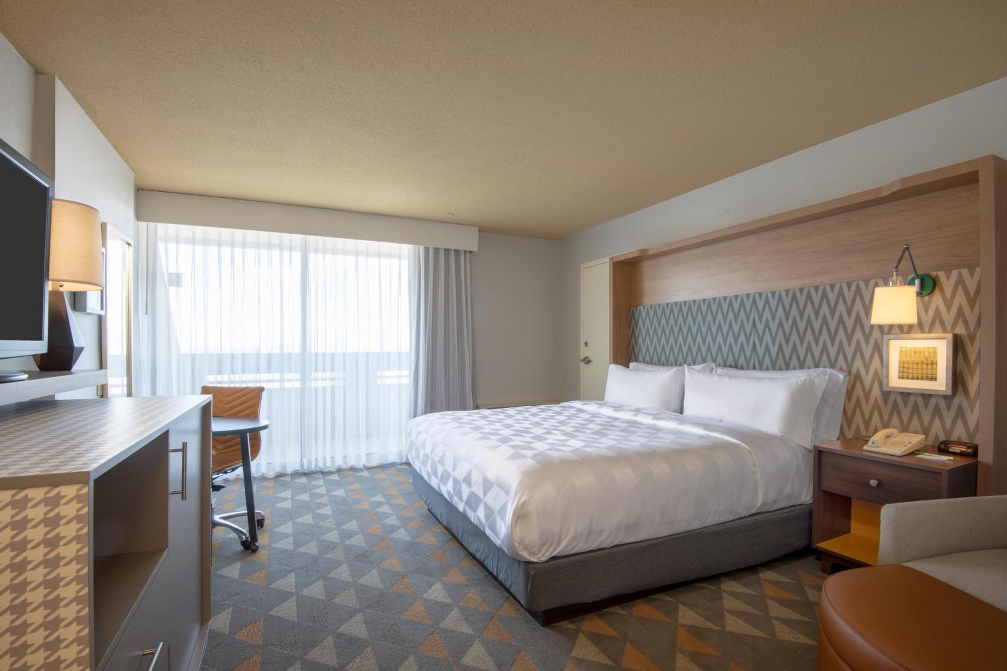 Premium King Room Mountain View,1275387739:JPEG