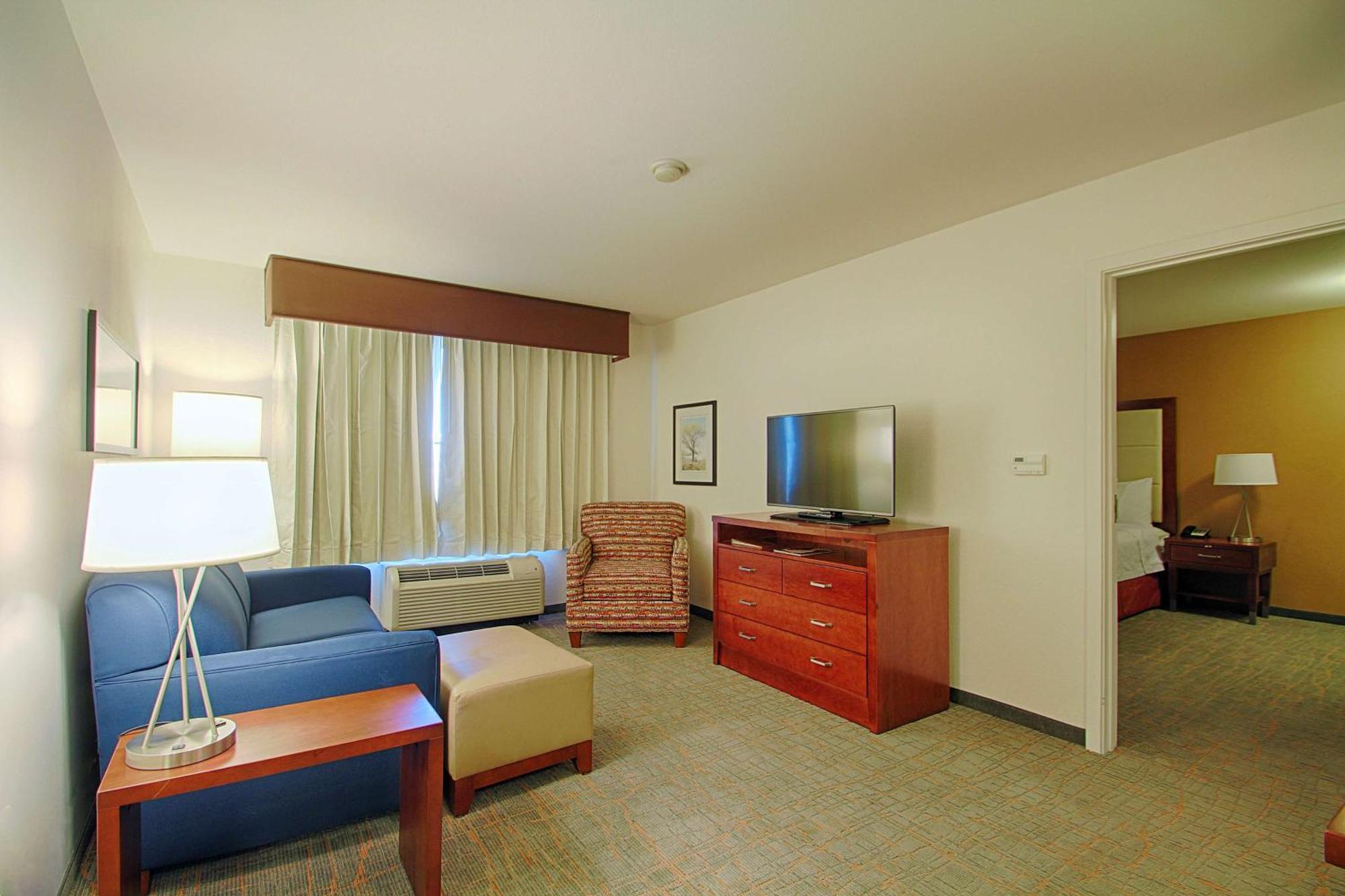 King Suite - Hearing Access/Non-Smoking