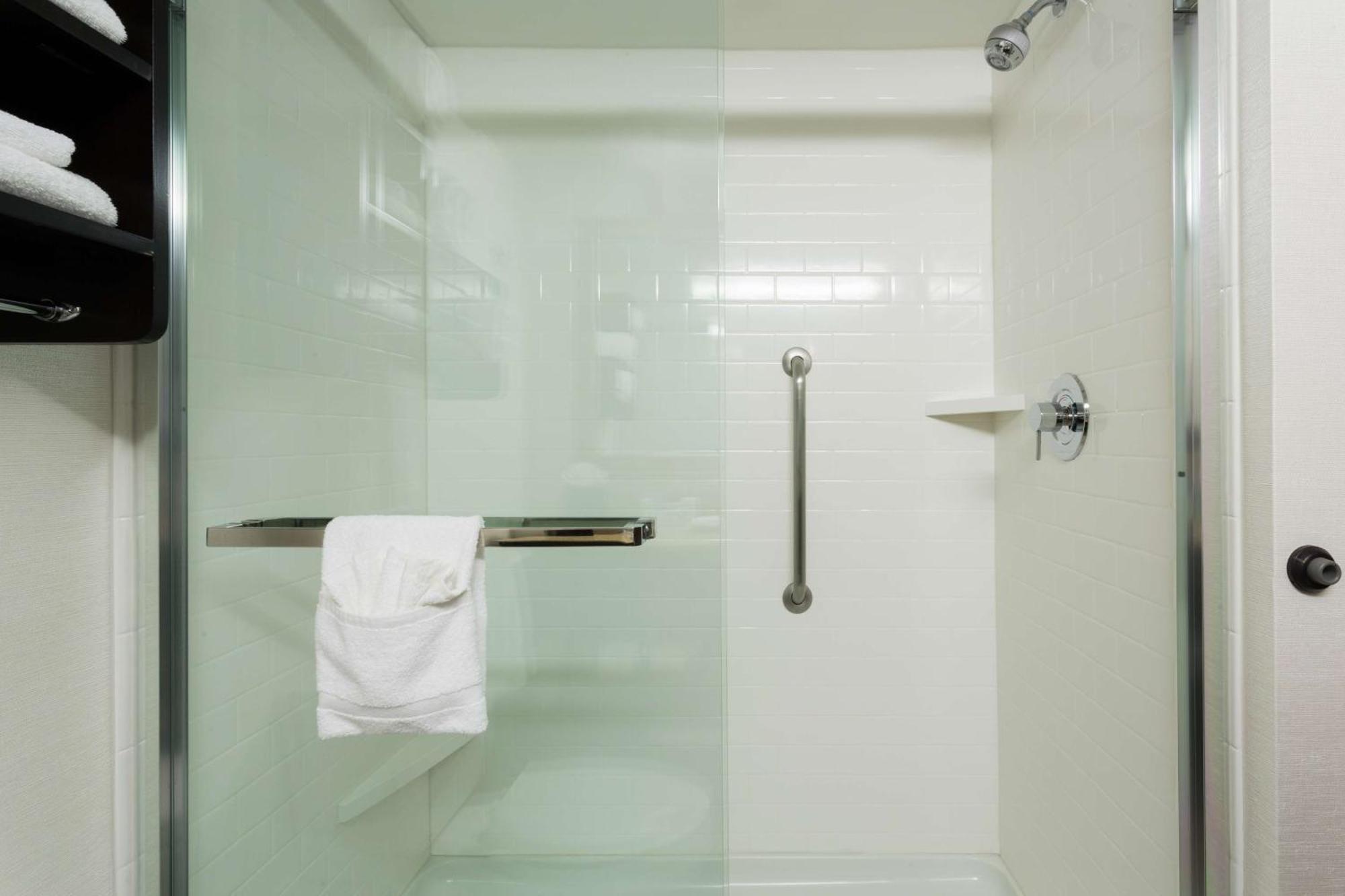 King Room with King Bed - Non-Smoking,1275580456:JPEG