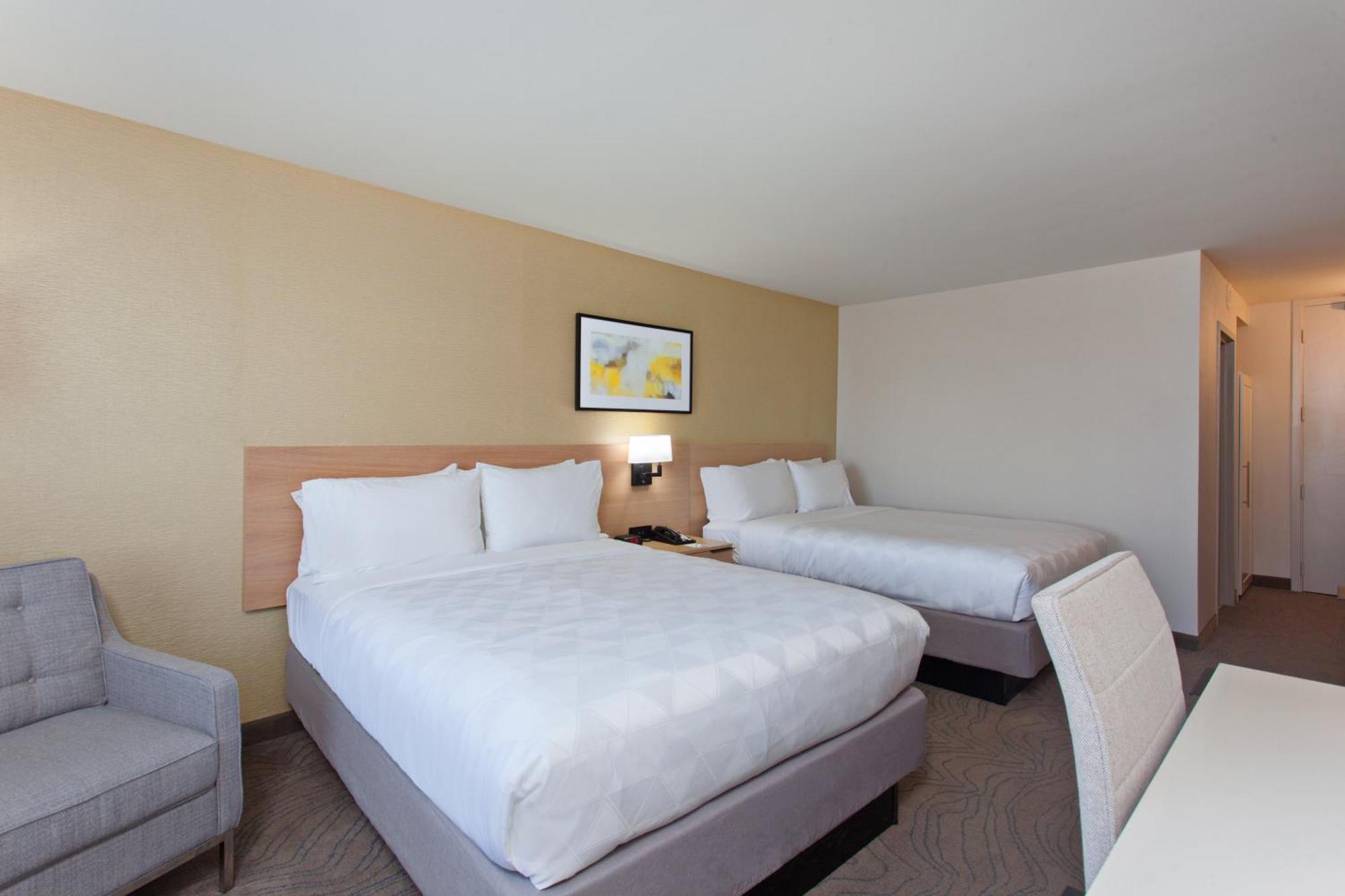 Premium Queen Room with Two Queen Beds - High Floor