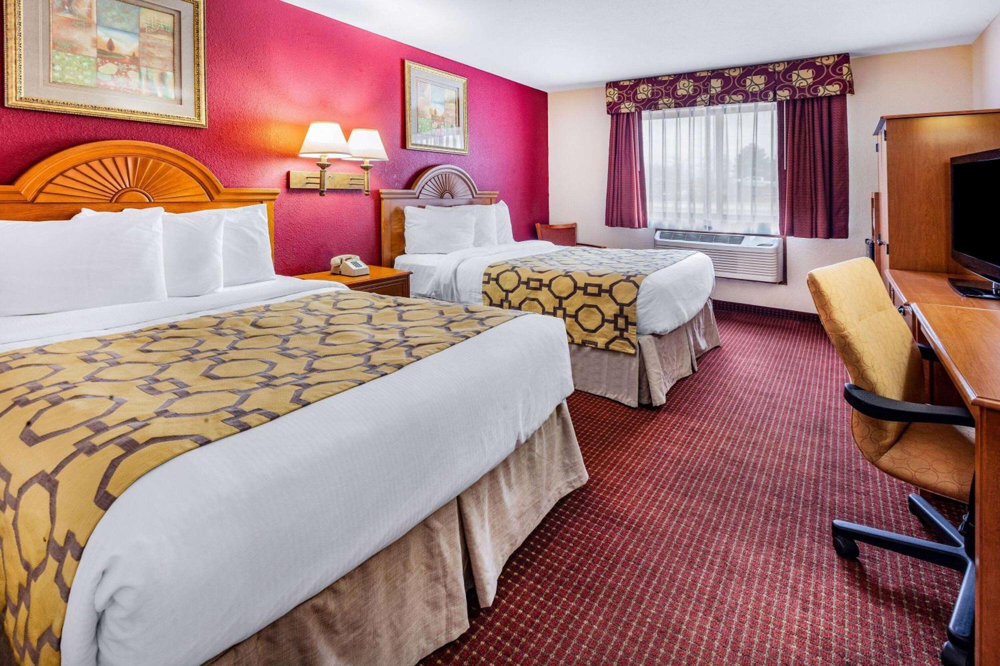 Double Room with Two Double Beds - Pet-Friendly/Non-Smoking