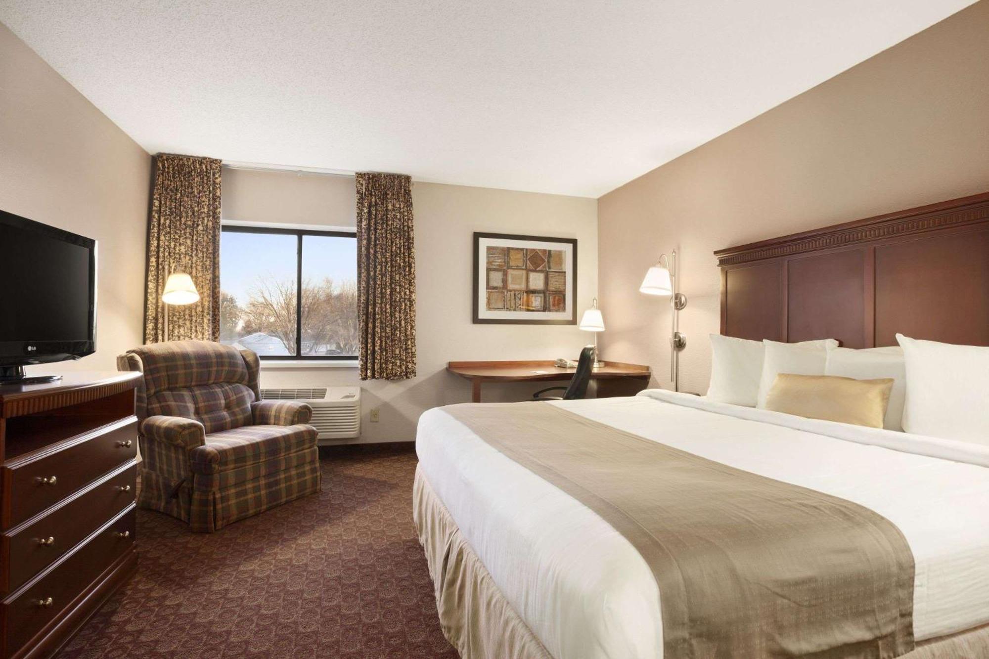 King Room - Mobility Access/Non-Smoking