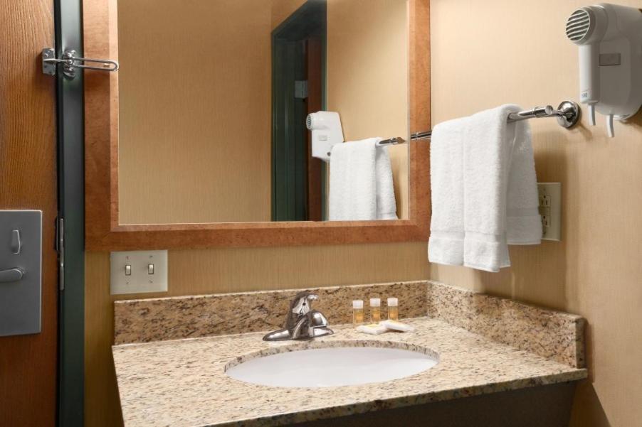 Standard Room,1680592450:JPEG