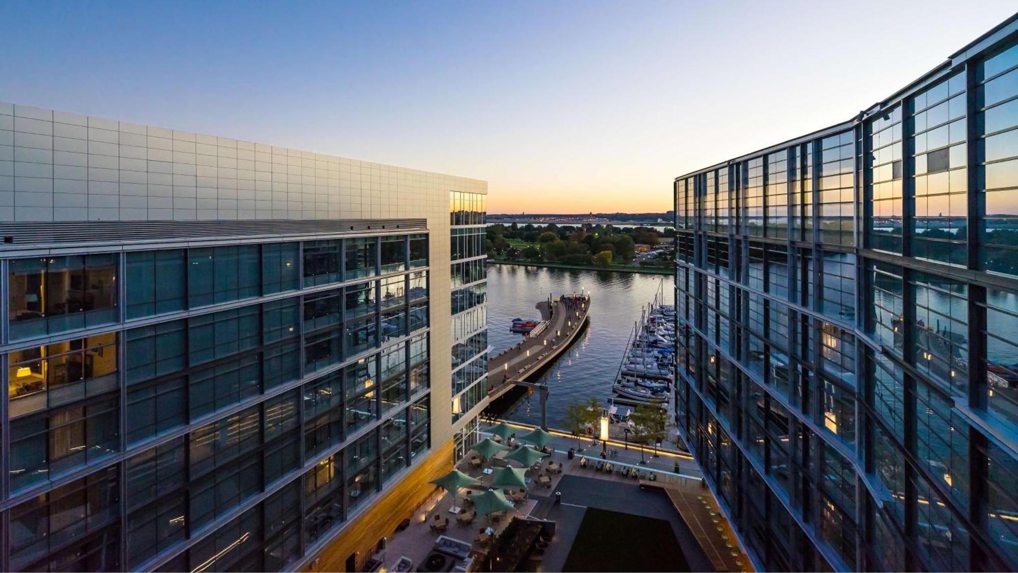 One-Bedroom Suite with Two Queen Beds and River View - Disability Access