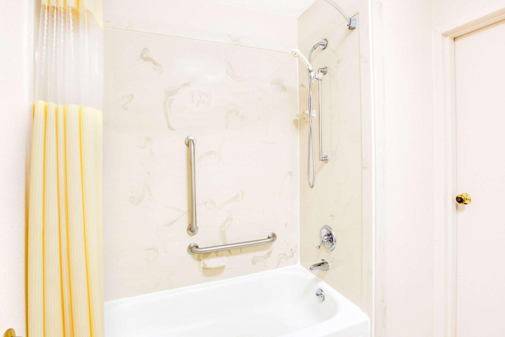 King Room - Non-Smoking,1281839461:JPEG