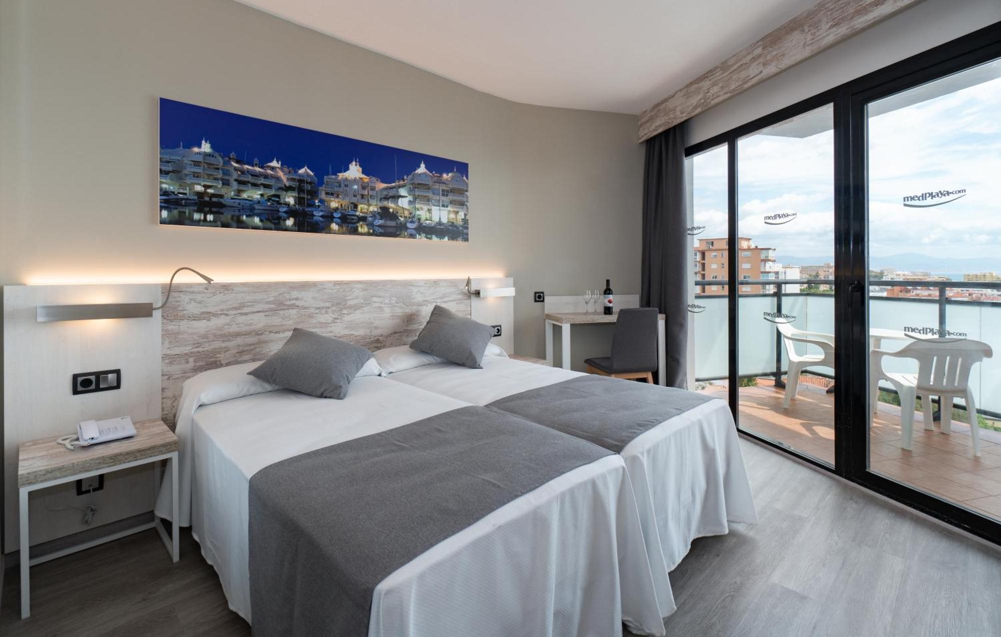 Double Room ( 2 Adults )