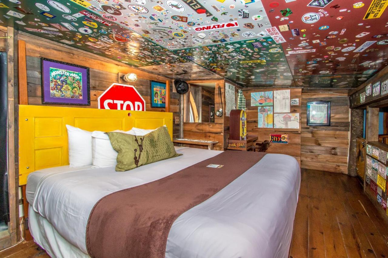 Treehouse,1334412182:JPEG