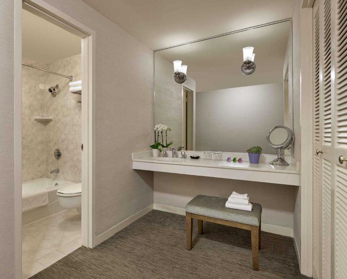 Premier King Room,1351303492:JPEG