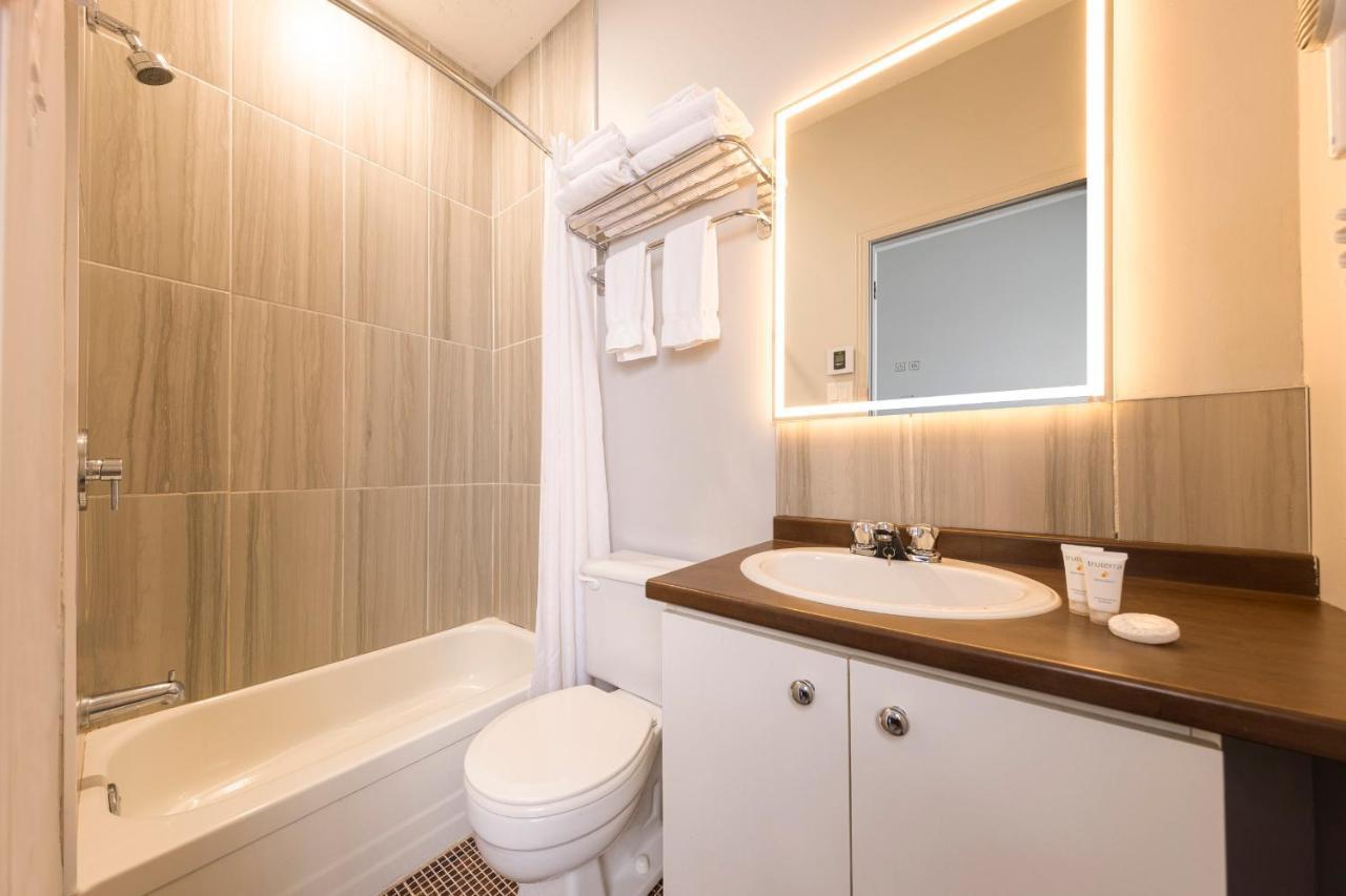 Queen Room with Kitchenette and Two Queen Beds,1596866332:JPEG