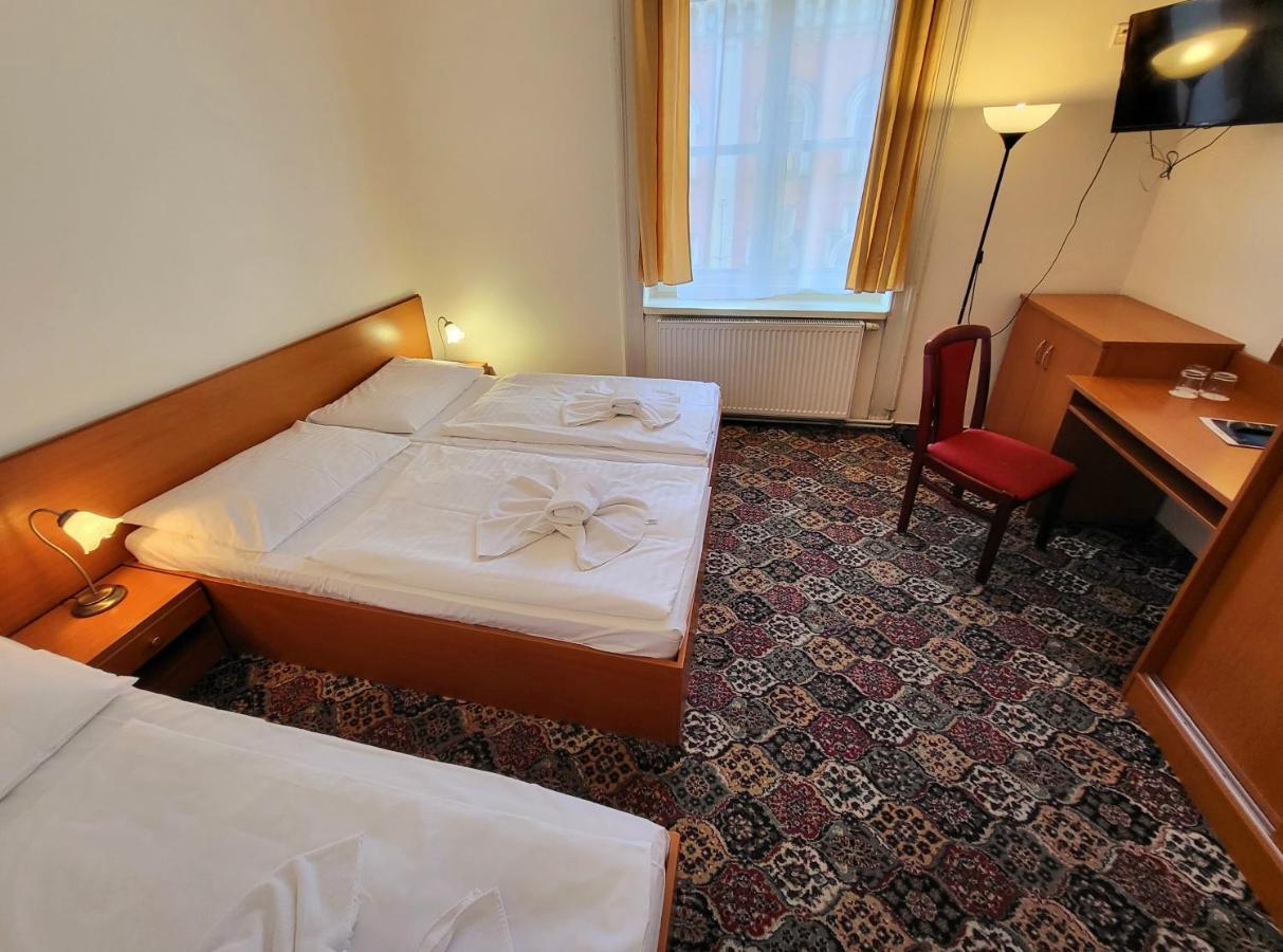 Triple Room with Extra Bed,1234968845:JPEG
