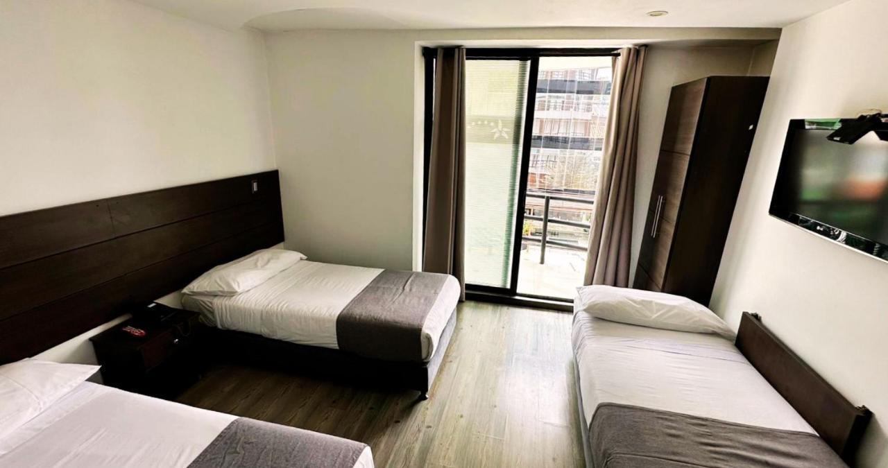 Deluxe Double Room Balcony,1382918852:JPEG