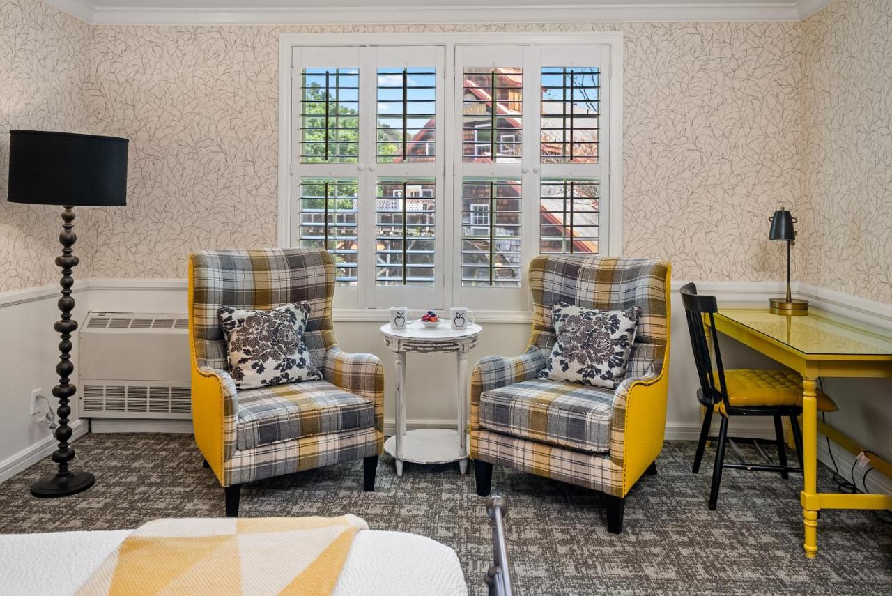 Deluxe King Room - Main Inn,1399397540:JPEG