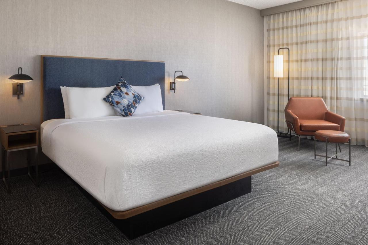 Classic King Room,1408793318:JPEG