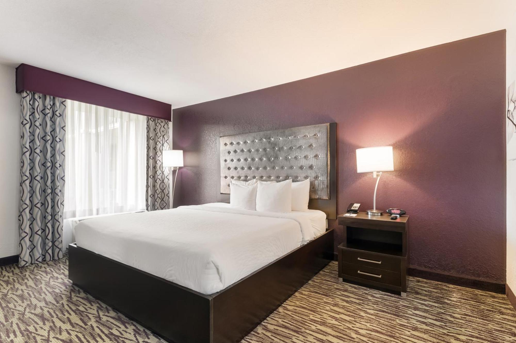 King Room (No Resort Fee)
