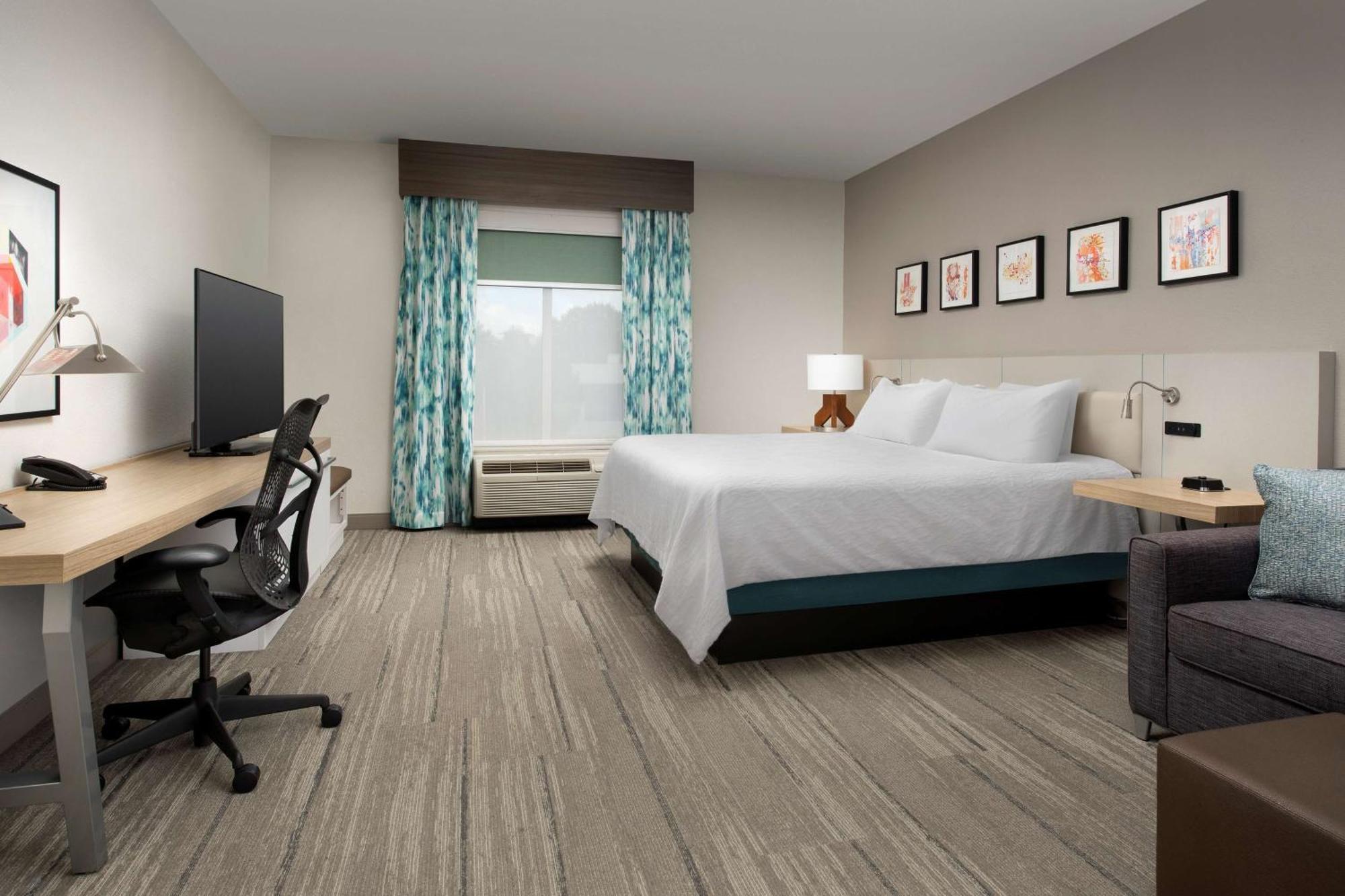 Deluxe King Room,1557436543:JPEG