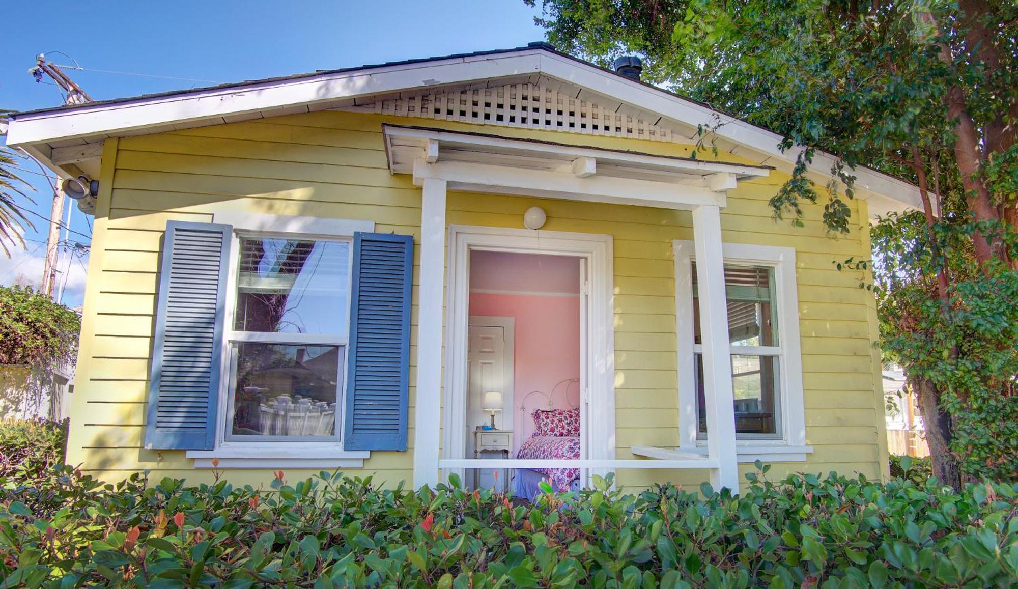 Standard Double Room,1499528692:JPEG