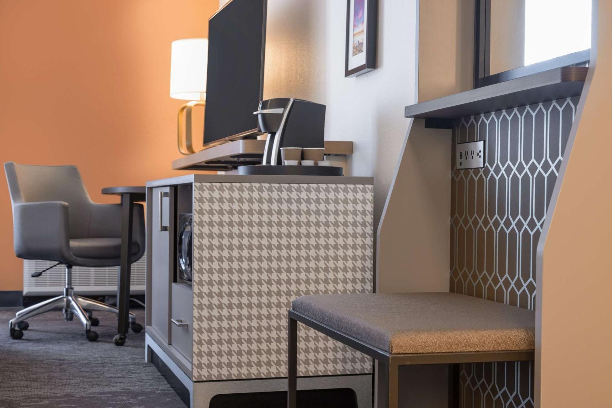 King Room,1499652169:JPEG