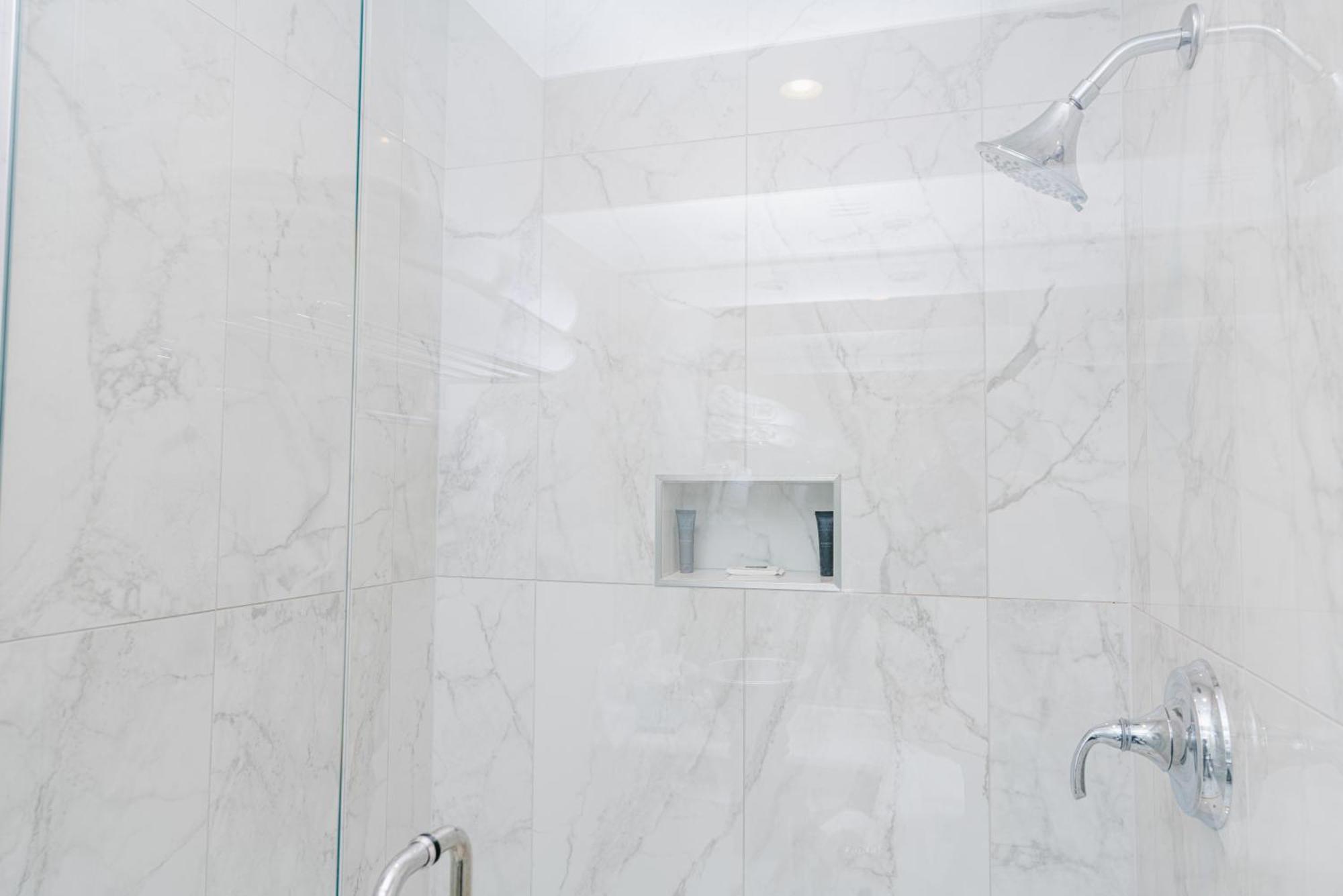 Deluxe Room Non- Lakeview with Two Double Beds and Balcony,1698136677:JPEG