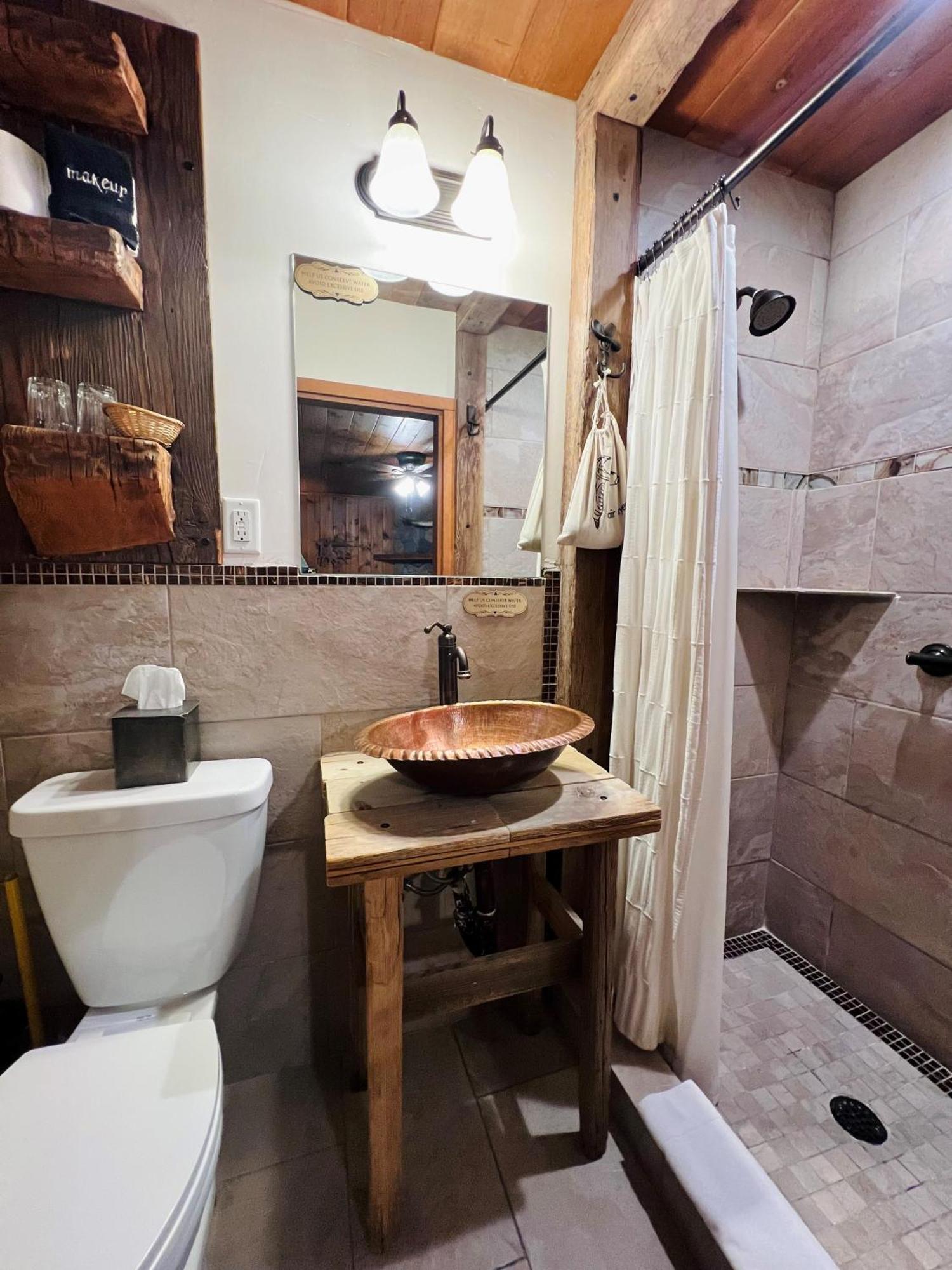 King Studio - Stage Coach Stop,1524148732:JPEG