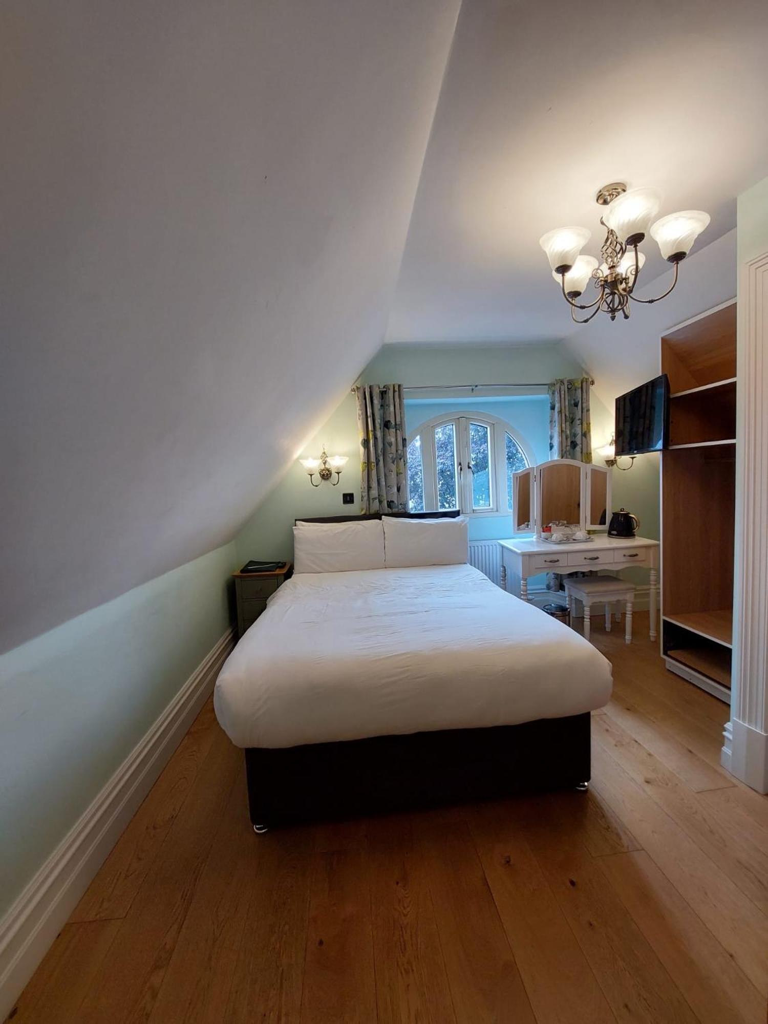 Economy Double Room,1586117938:JPEG