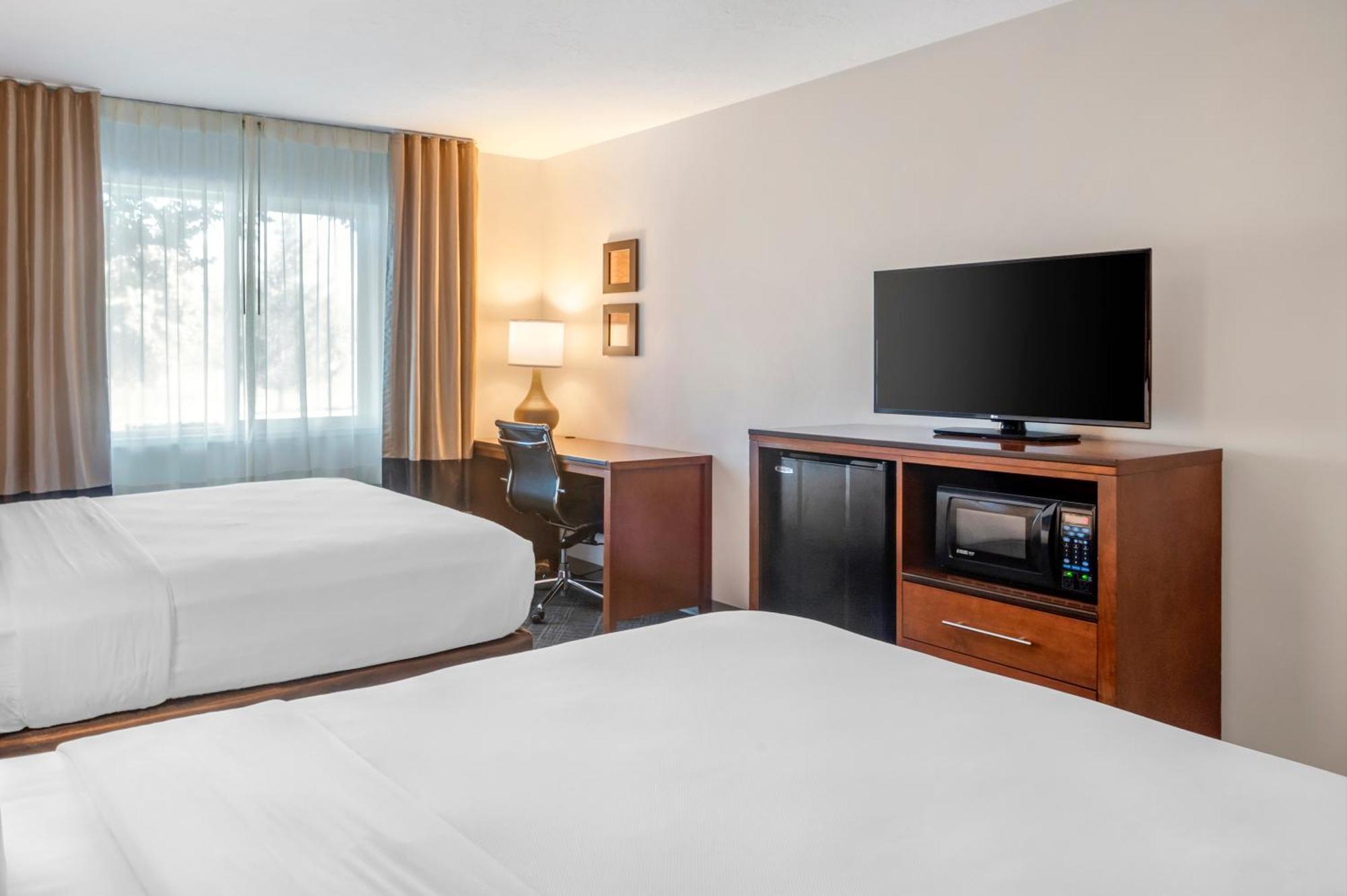 Queen Room with Two Queen Beds - Accessible/Non-Smoking,1541097079:JPEG