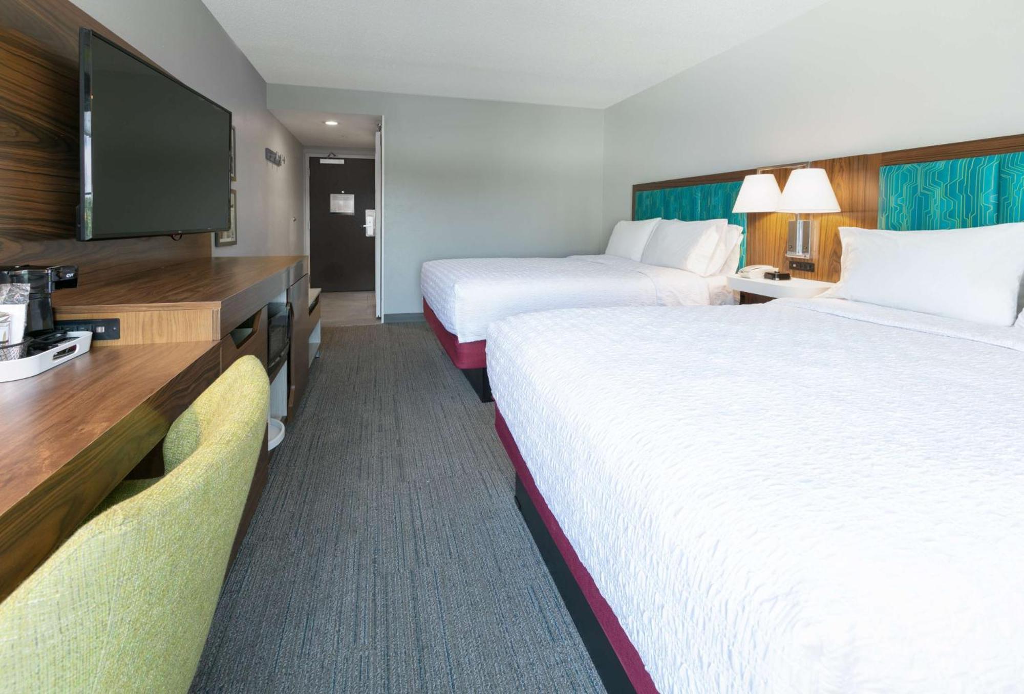 Room with Two Queen Beds - Non-Smoking