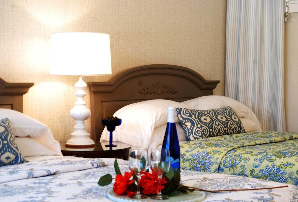 Double Room with Two Double Beds,233238514:JPEG