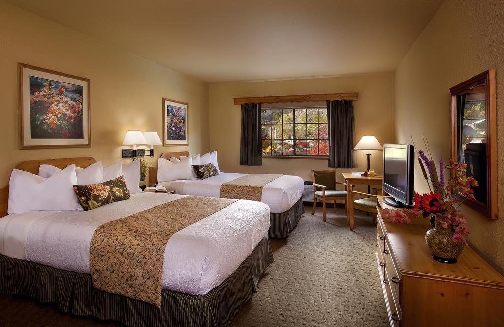 Standard Queen Room with Two Queen Beds