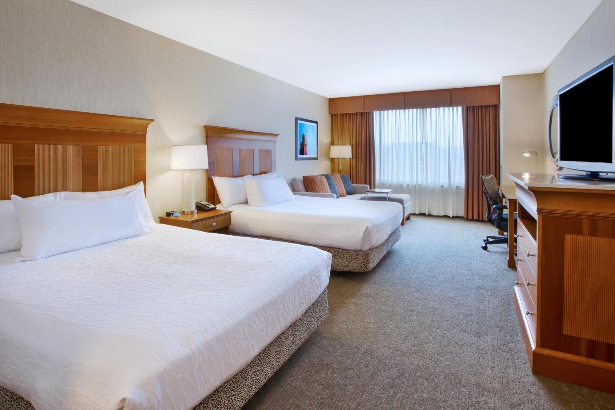 Premium Queen Room Two Queen Beds,1557854218:JPEG