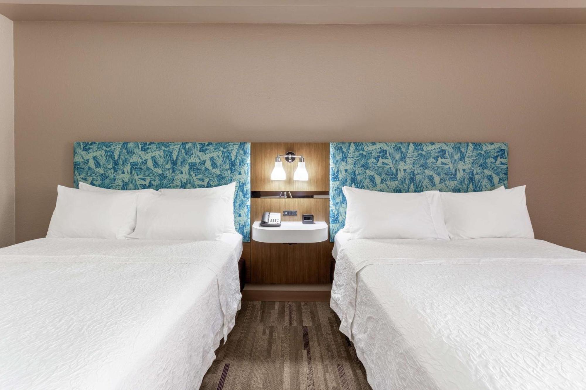 Double Room with Two Double Beds - Non-Smoking,1708090415:JPEG