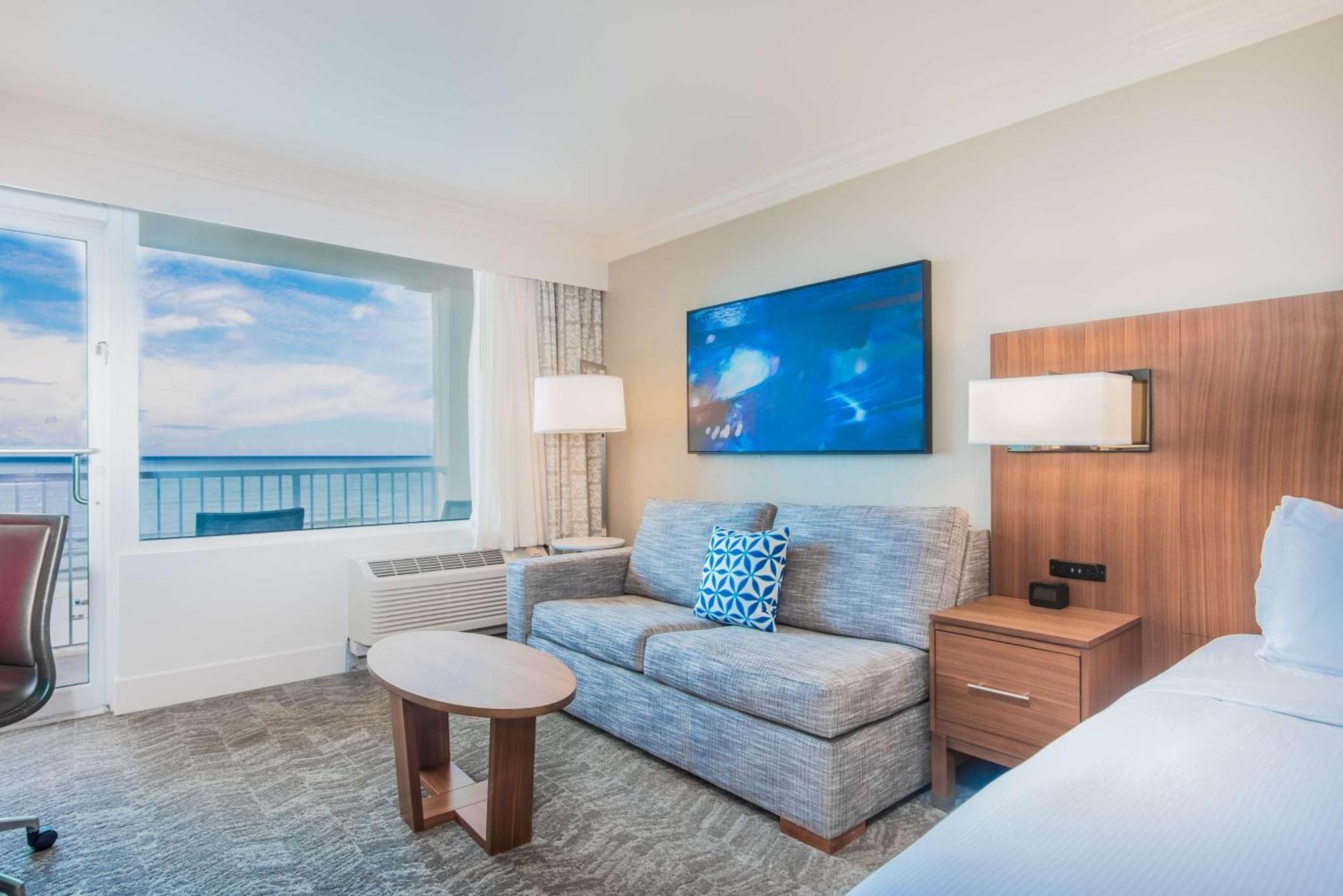 Deluxe Queen Room with Sofa Bed