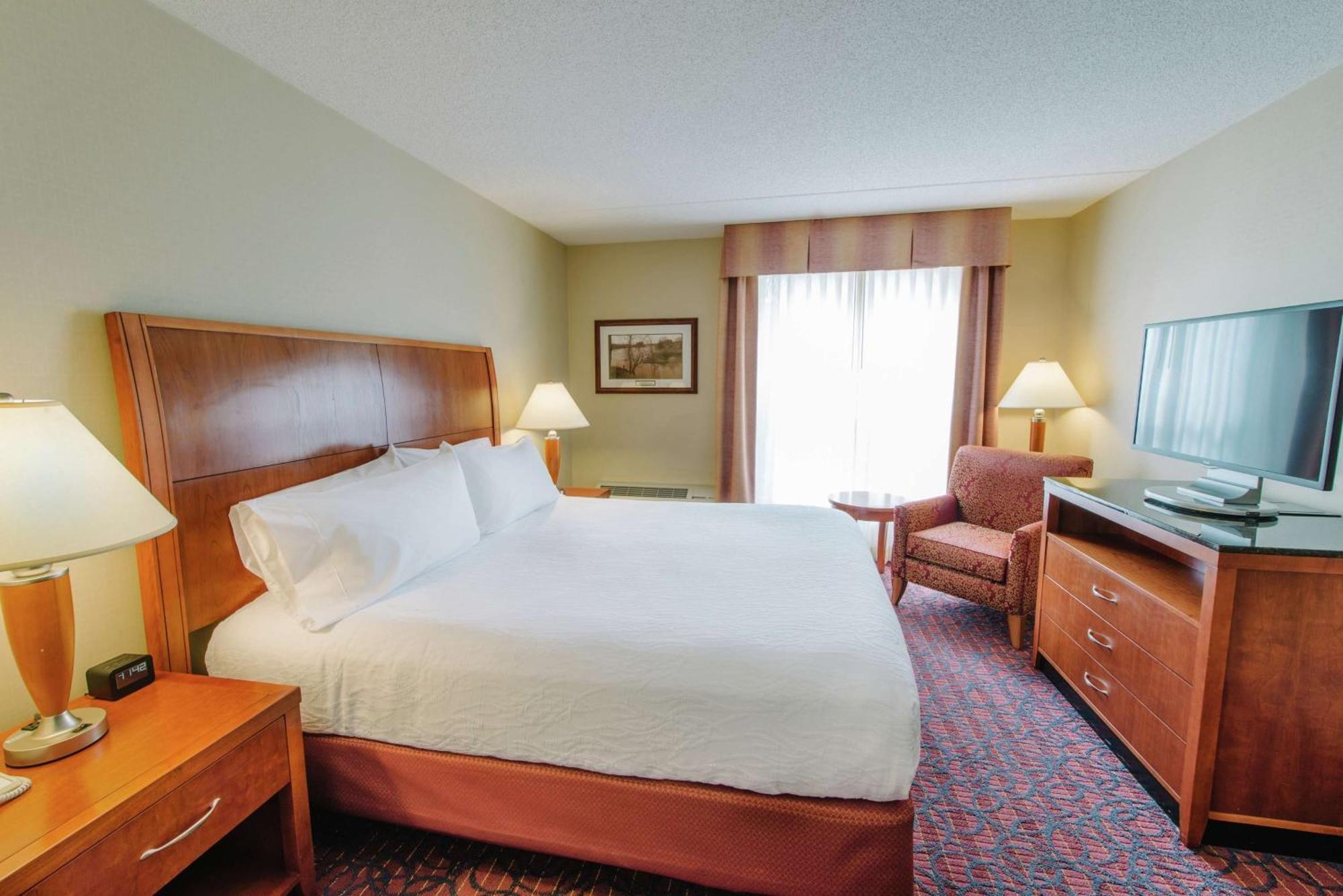 King Room,1551619456:JPEG