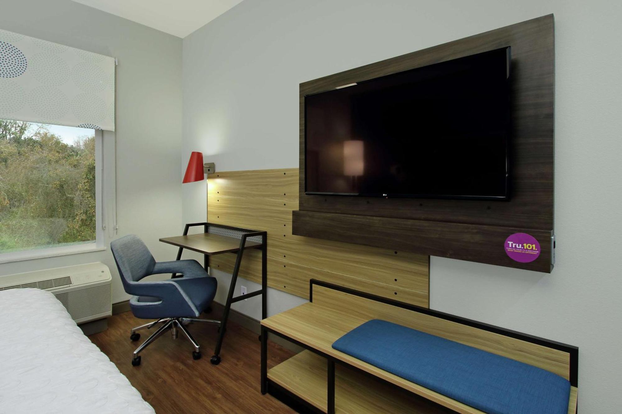 King Room,1557108310:JPEG