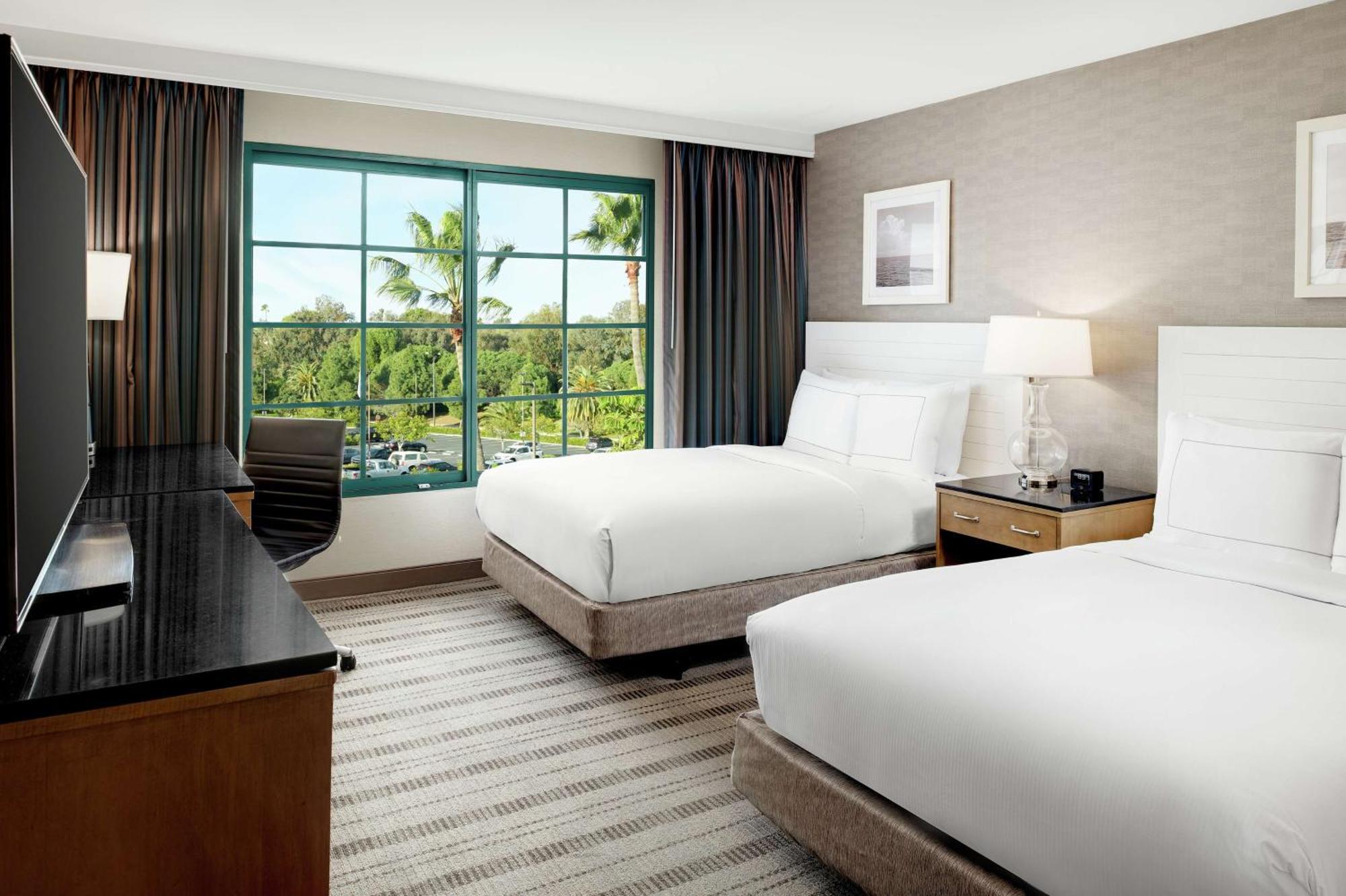 Queen Room with Two Queen Beds - Accessible-Rollin Shower