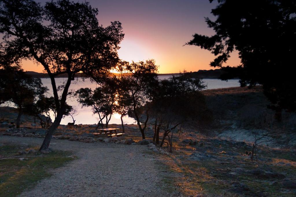 Camp Ledgerock - Cottage