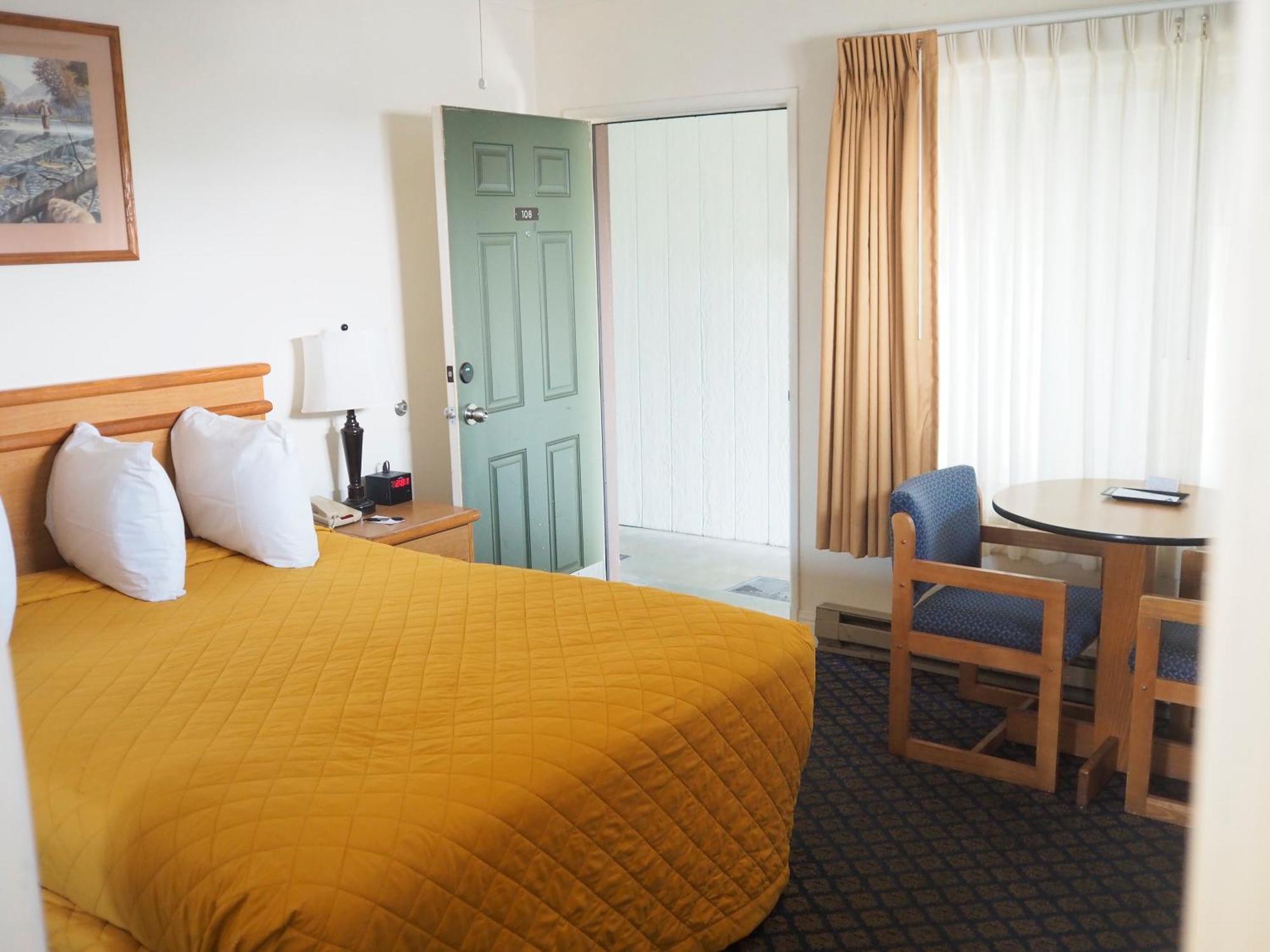 Standard Queen Room - Not Pet Friendly,1584568555:JPEG