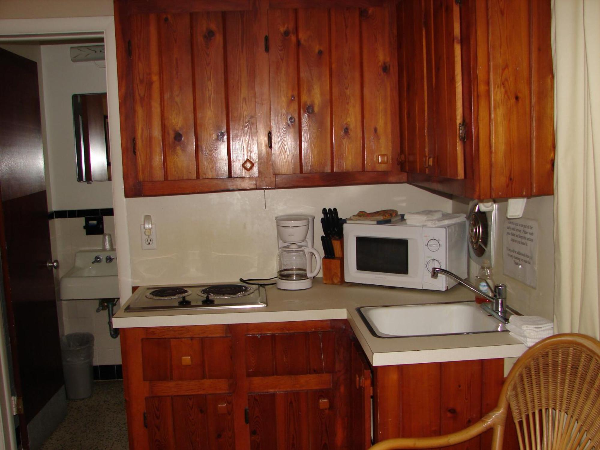 Studio with Kitchen