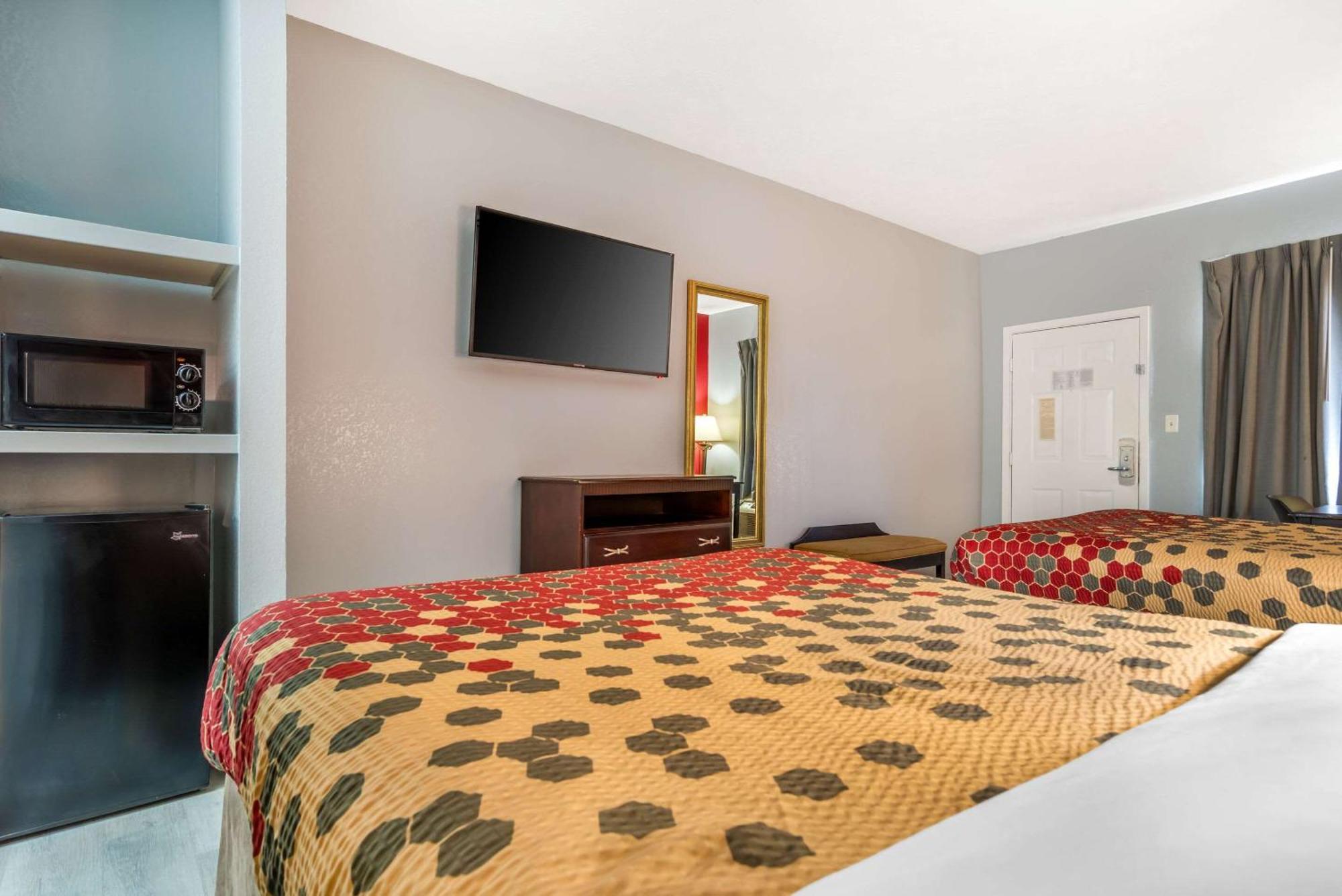 Double Room with Two Double Beds - Non-Smoking,1591503047:JPEG