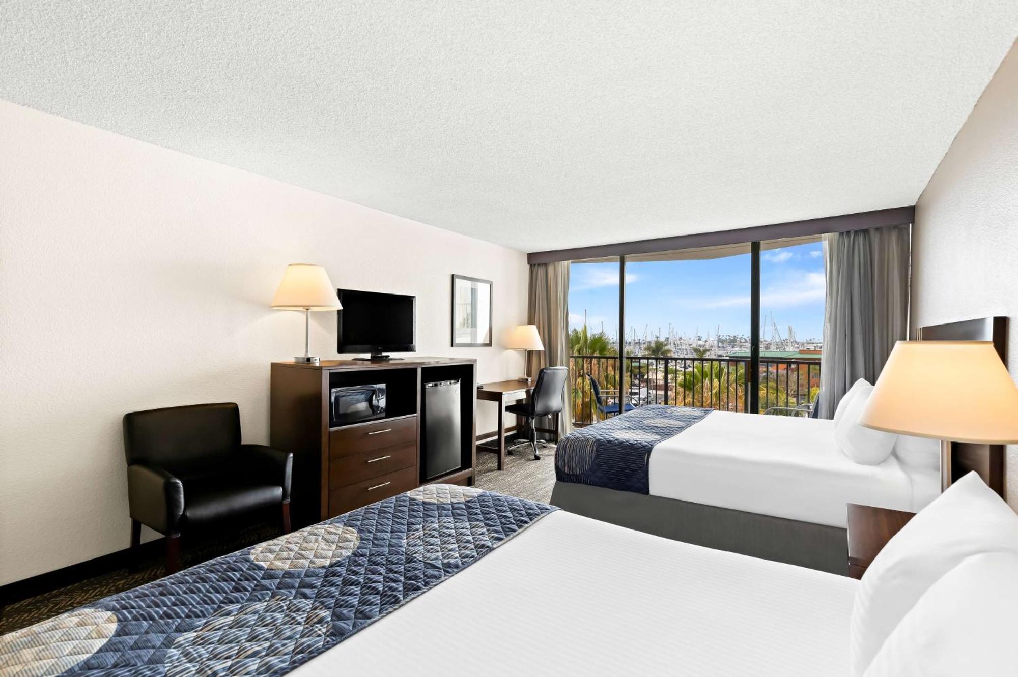 Queen Room with Two Queen Beds - Non-Smoking,1606548931:JPEG